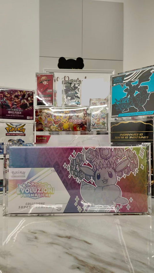 Teca Ultra Premium Evoluzioni Prismatiche display case showcasing collectibles with vibrant design.